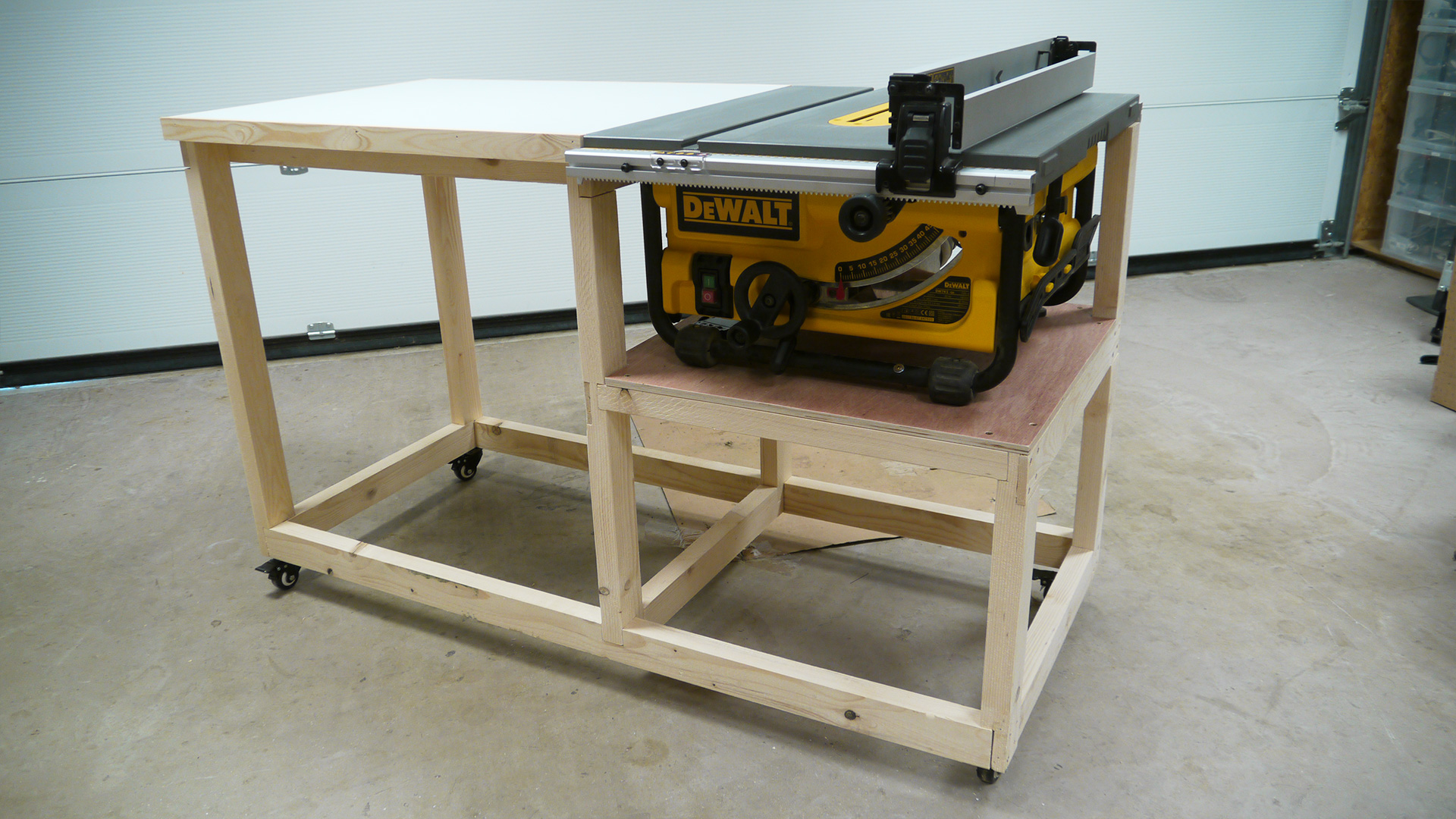 Fabrication d'un établi mobile polyvalent / EP01 - Dewalt DW745